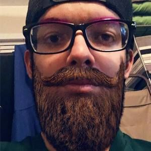 Meet your Posher, Raymond